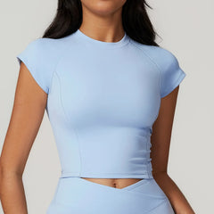 Cropped Fitness with Front Cut-Out and Short Sleeves