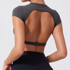 Cropped Fitness with Open Back and Short Sleeves – Fixed Straps and Bold Style