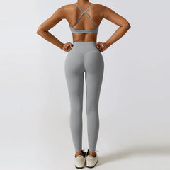 Fitness Set with Cut-Out Top and High-Waisted Leggings