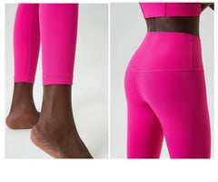 Women’s Fitness Set with Fitted Crop Top and Leggings