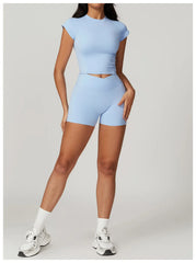 Cropped Fitness with Front Cut-Out and Short Sleeves